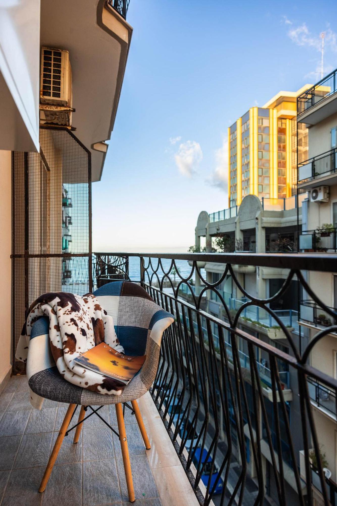 Casa Dei Visionari - Mare Apartamento Bari Exterior foto
