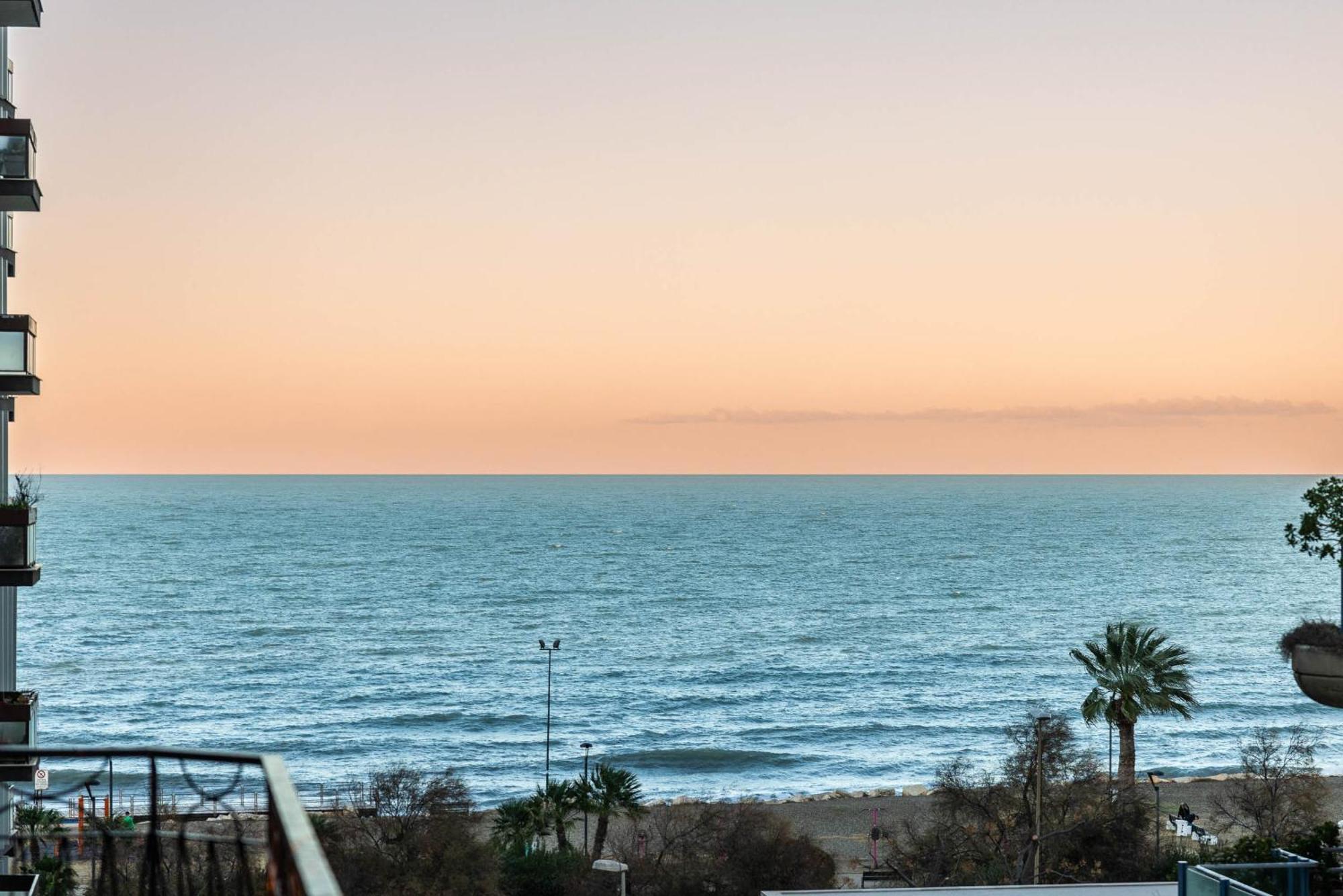 Casa Dei Visionari - Mare Apartamento Bari Exterior foto