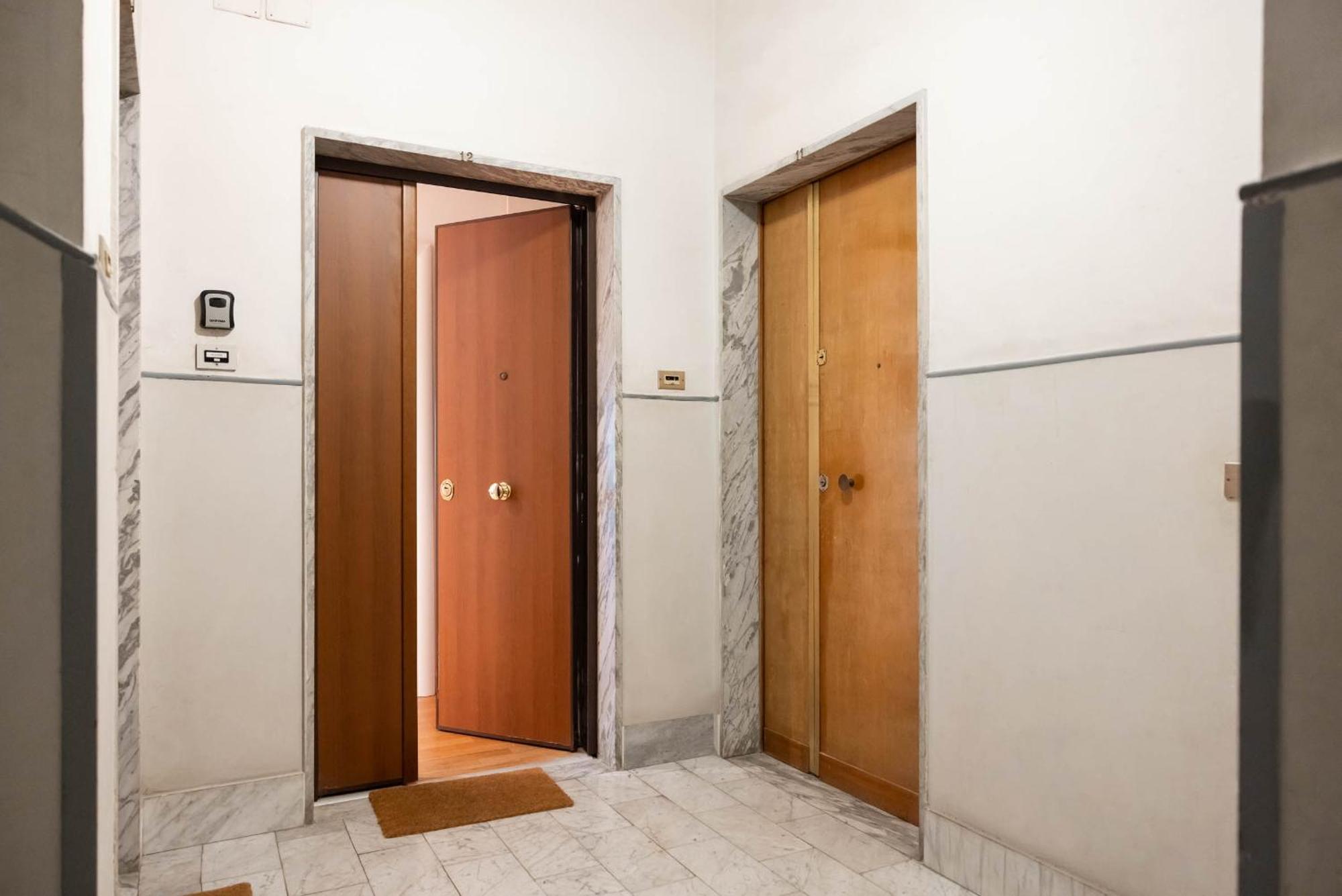 Casa Dei Visionari - Mare Apartamento Bari Exterior foto